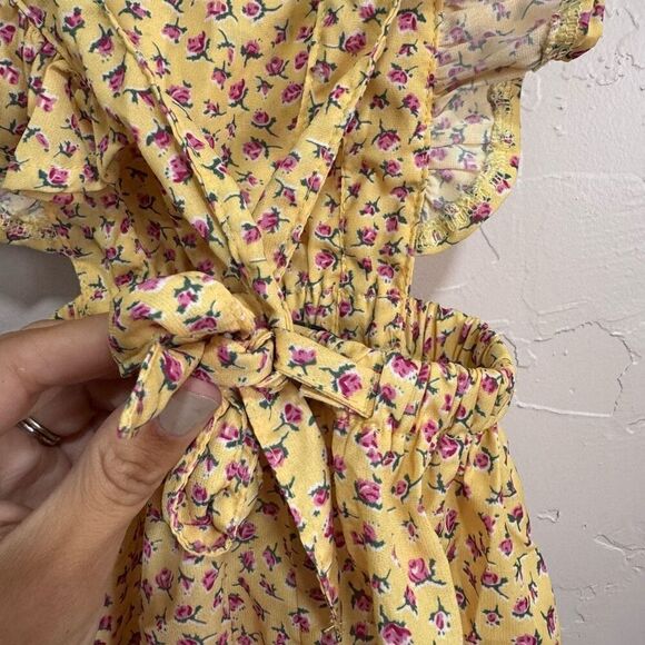 Bailey’s Blossom 6/9m yellow floral onesie - Picture 4 of 5